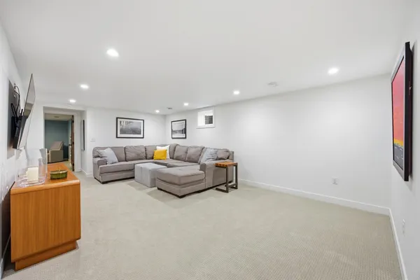 $495,000 | 825 Park Drive South, Fargo, ND 58103