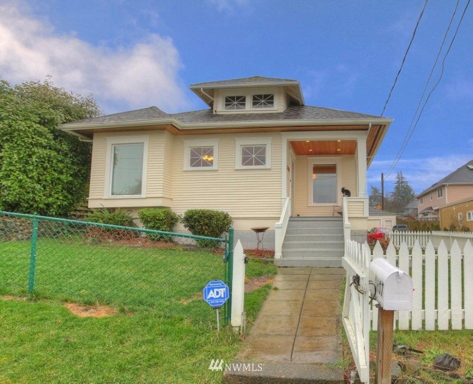 1107 South 4th Street Renton, WA 98057 - Photo 1 of 10