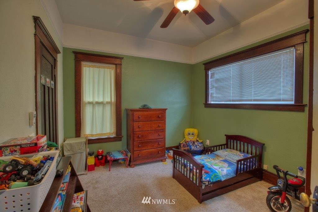1107 South 4th Street Renton, WA 98057 - Photo 6 of 10