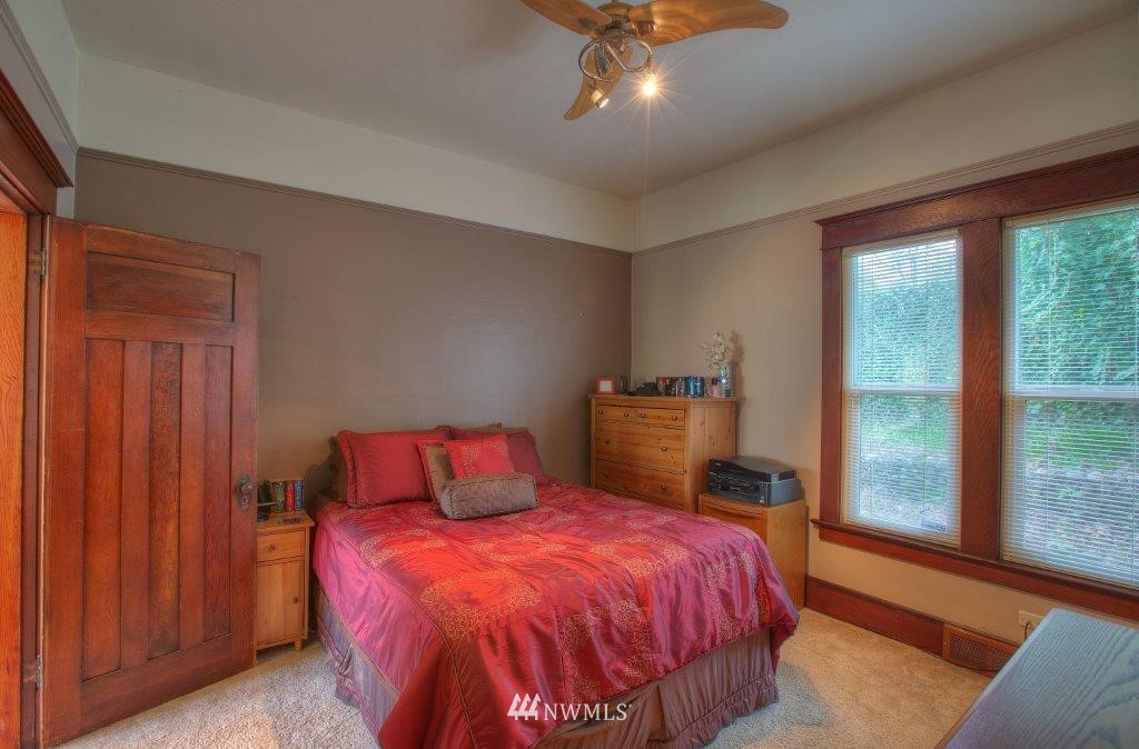 1107 South 4th Street Renton, WA 98057 - Photo 8 of 10