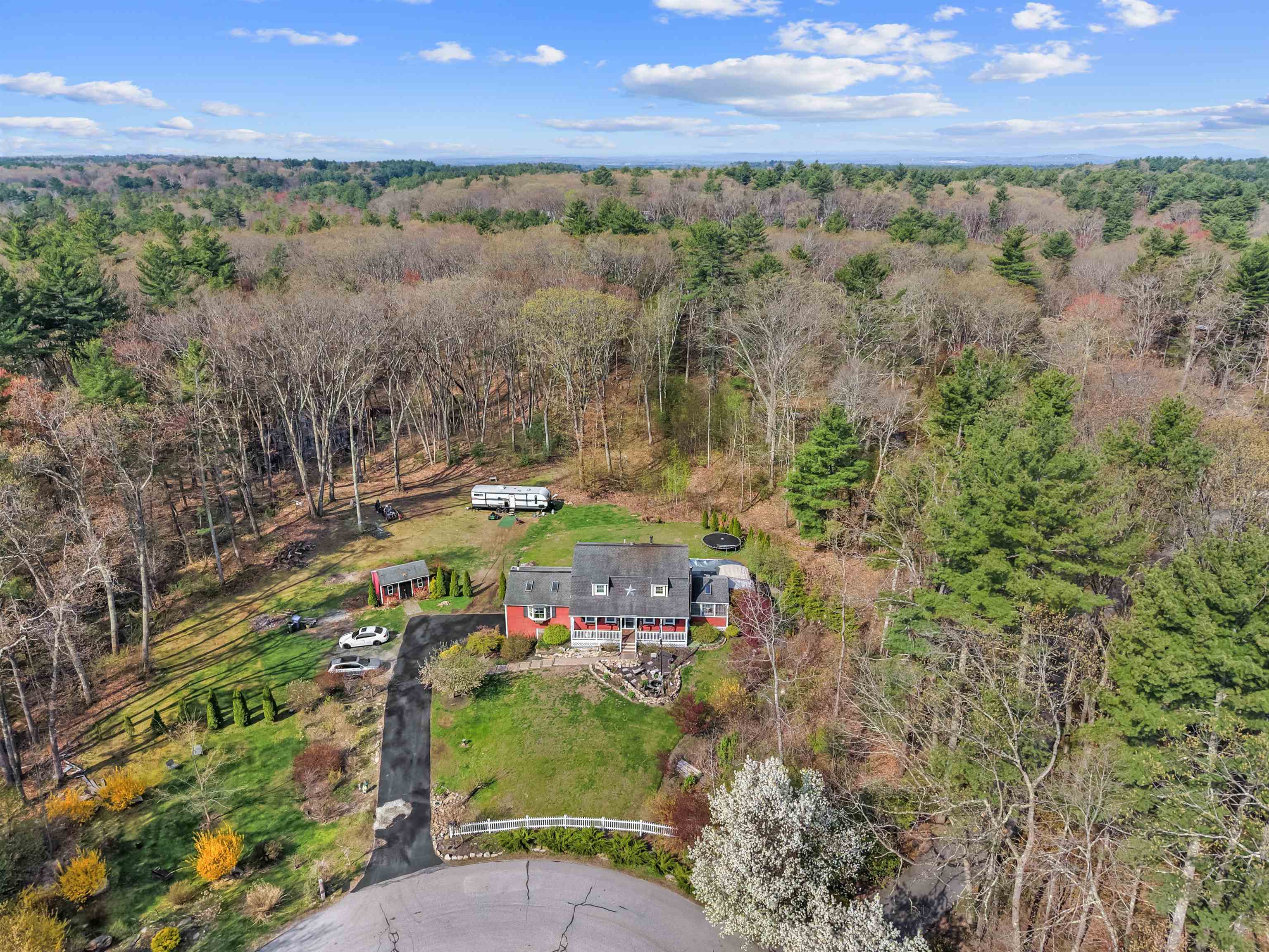 5 Chartwell Court Londonderry, NH 03053 - Photo 37 of 43