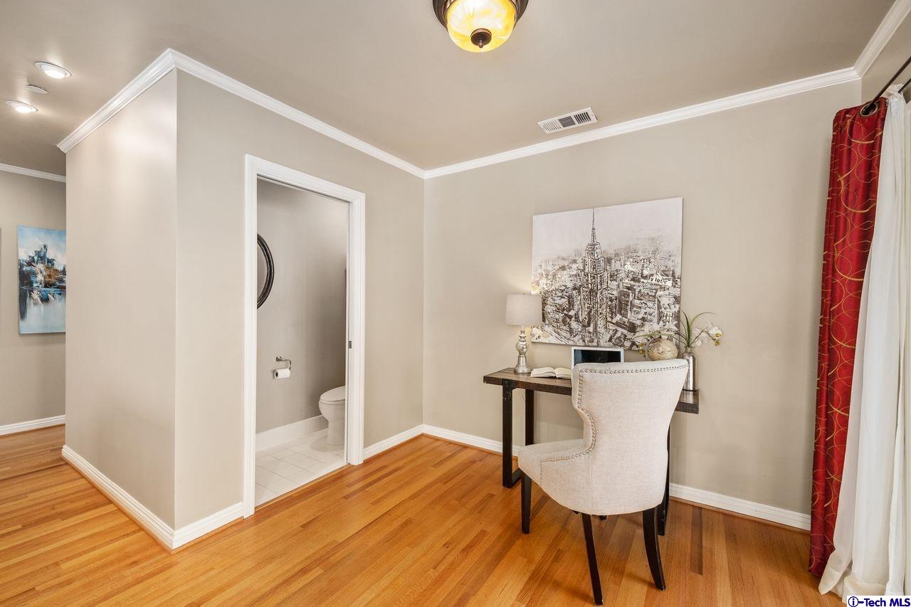 5015 Verwood Avenue Glendale, CA 91214 - Photo 17 of 37