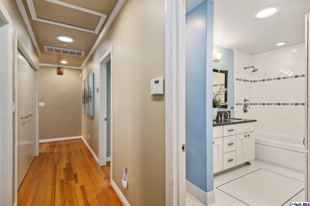 5015 Verwood Avenue Glendale, CA 91214 - Photo 21 of 37