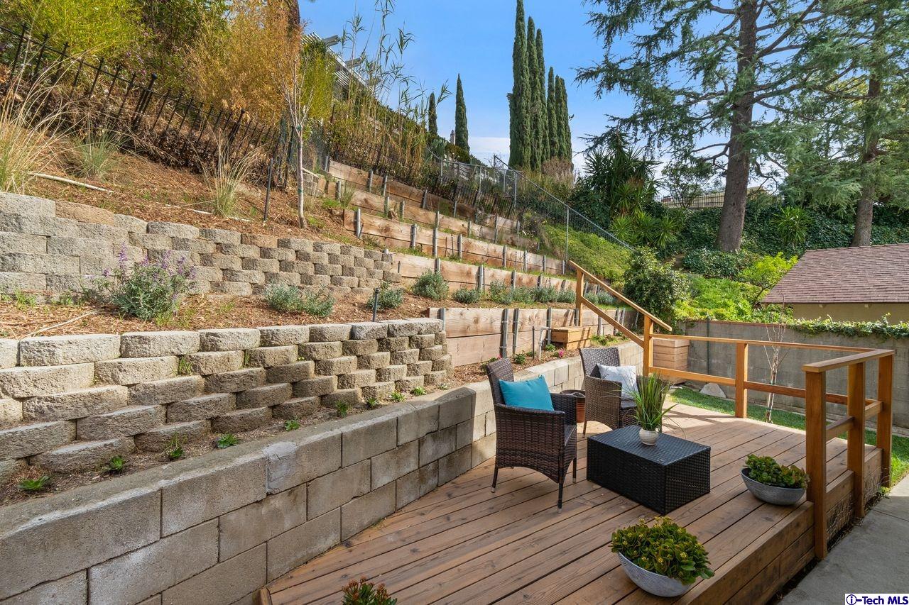 5015 Verwood Avenue Glendale, CA 91214 - Photo 33 of 37