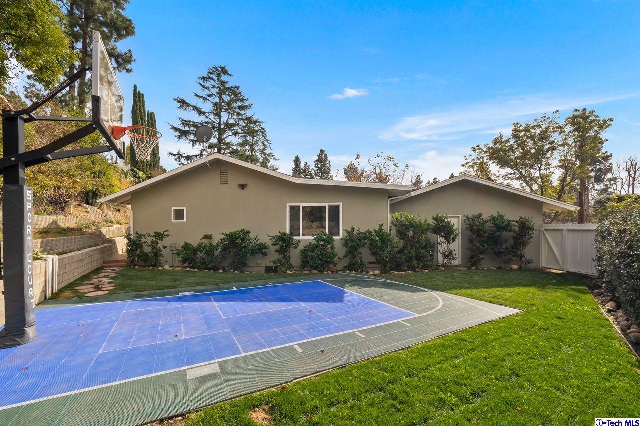 5015 Verwood Avenue Glendale, CA 91214 - Photo 35 of 37