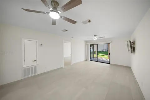 $219,000 | 101 Lakeview Terrace, Unit D, Montgomery, TX 77356