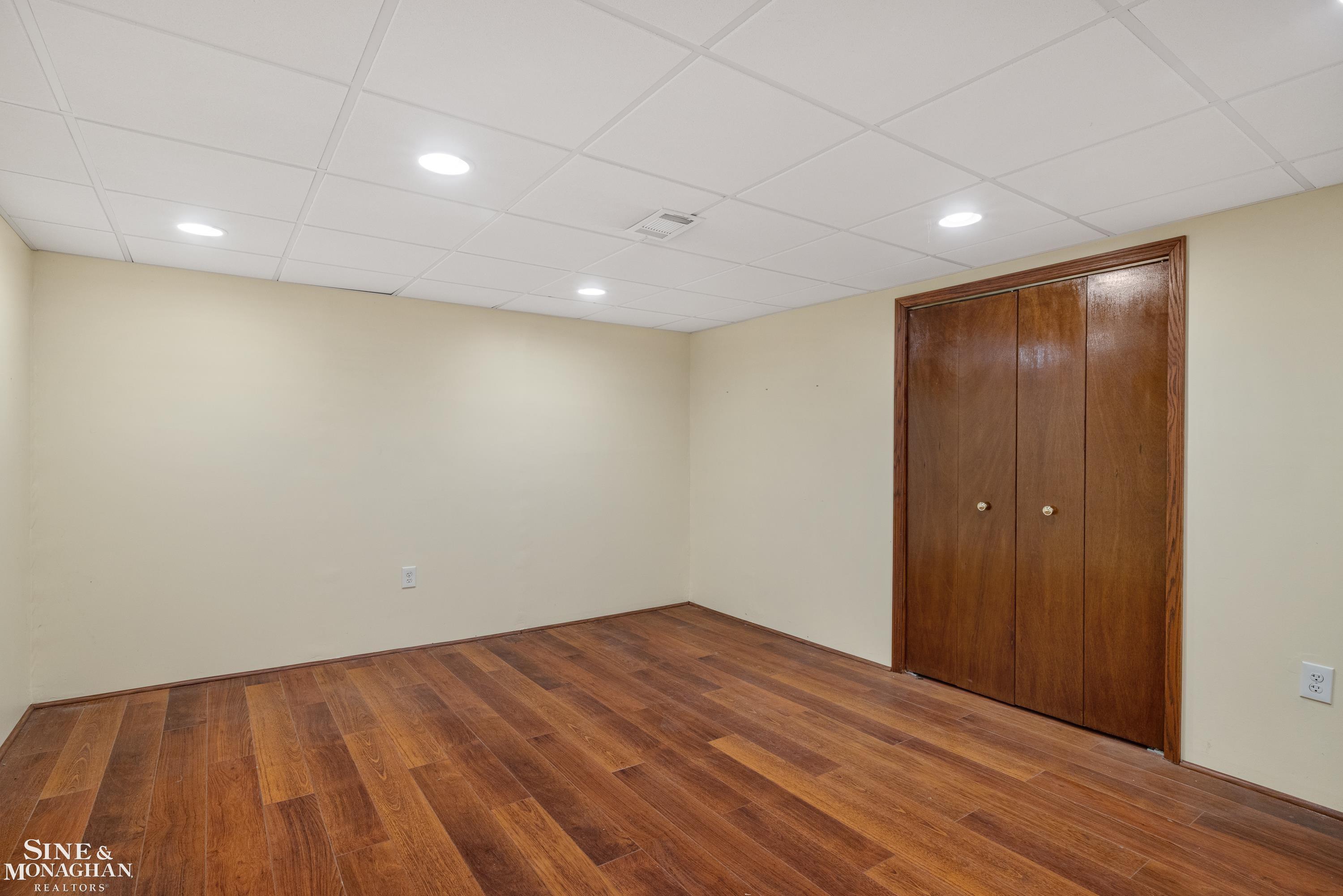 610 Deerfield Court Rochester, MI 48309 - Photo 40 of 55 50169343-6ab60ccf-b3dd-4d94-859e-fbd1e005c424.JPG