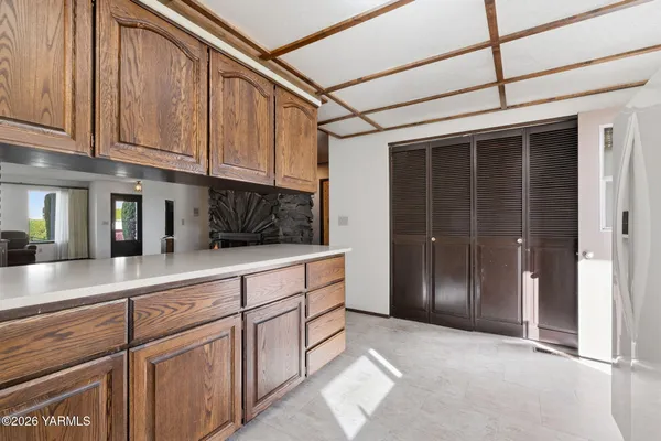 $296,000 | 215 North 56th Avenue, Unit 25, Yakima, WA 98908