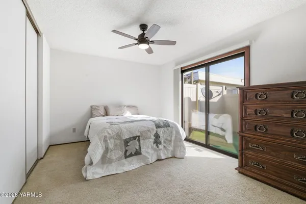 $296,000 | 215 North 56th Avenue, Unit 25, Yakima, WA 98908