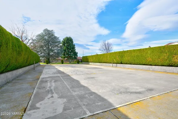 $296,000 | 215 North 56th Avenue, Unit 25, Yakima, WA 98908