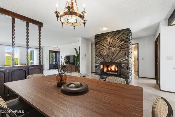 $296,000 | 215 North 56th Avenue, Unit 25, Yakima, WA 98908