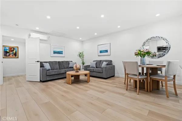 $2,195 | 6712 Ventura Canyon Avenue, Van Nuys, CA 91401