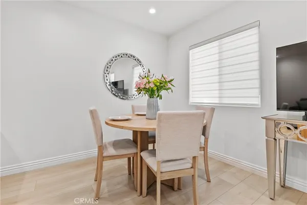 $2,195 | 6712 Ventura Canyon Avenue, Van Nuys, CA 91401