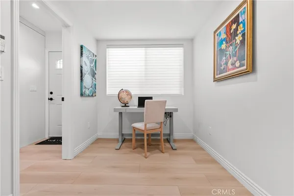 $2,195 | 6712 Ventura Canyon Avenue, Van Nuys, CA 91401