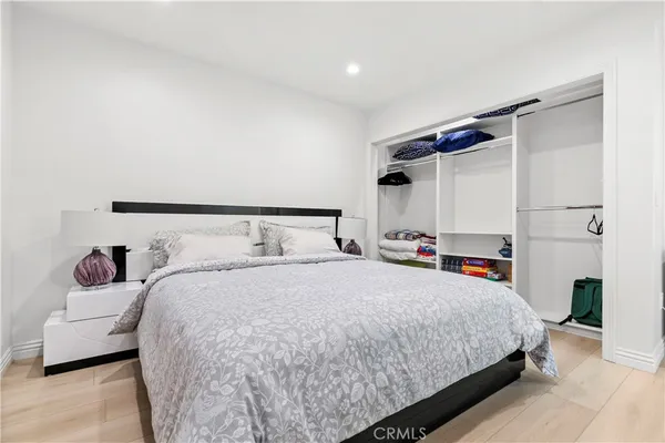 $2,195 | 6712 Ventura Canyon Avenue, Van Nuys, CA 91401