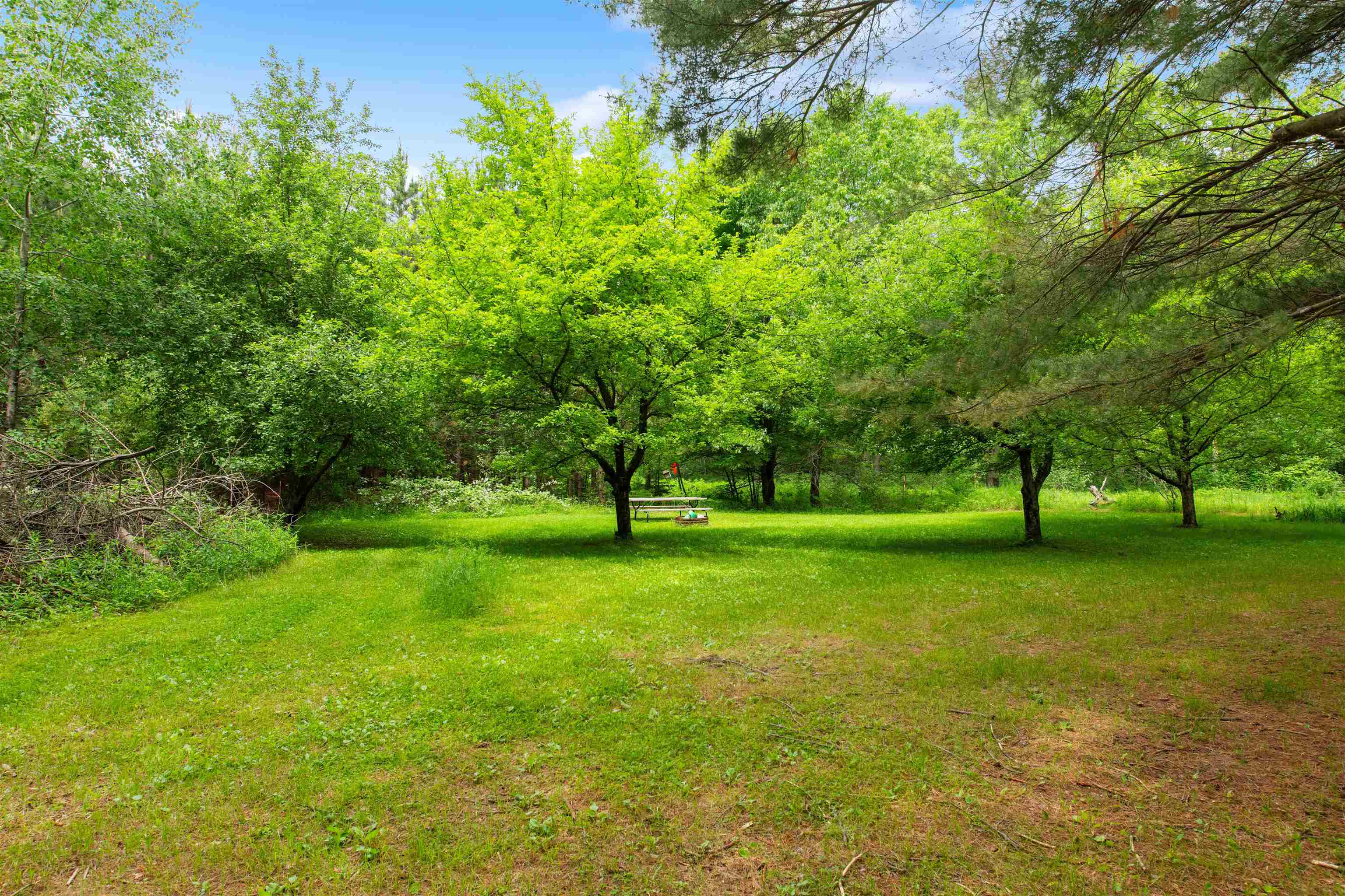 W3035 Hale School Road Peshtigo, WI 54157 - Photo 8 of 12