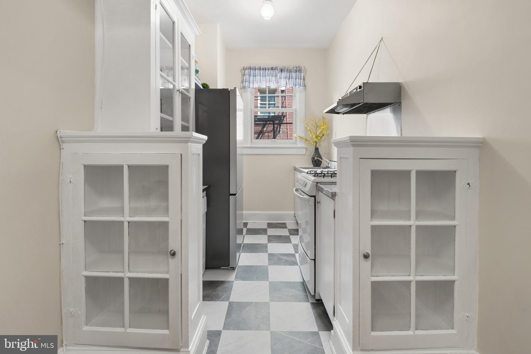 3024 Porter Street Northwest, Unit 204 Washington, DC 20008 - Photo 14 of 37