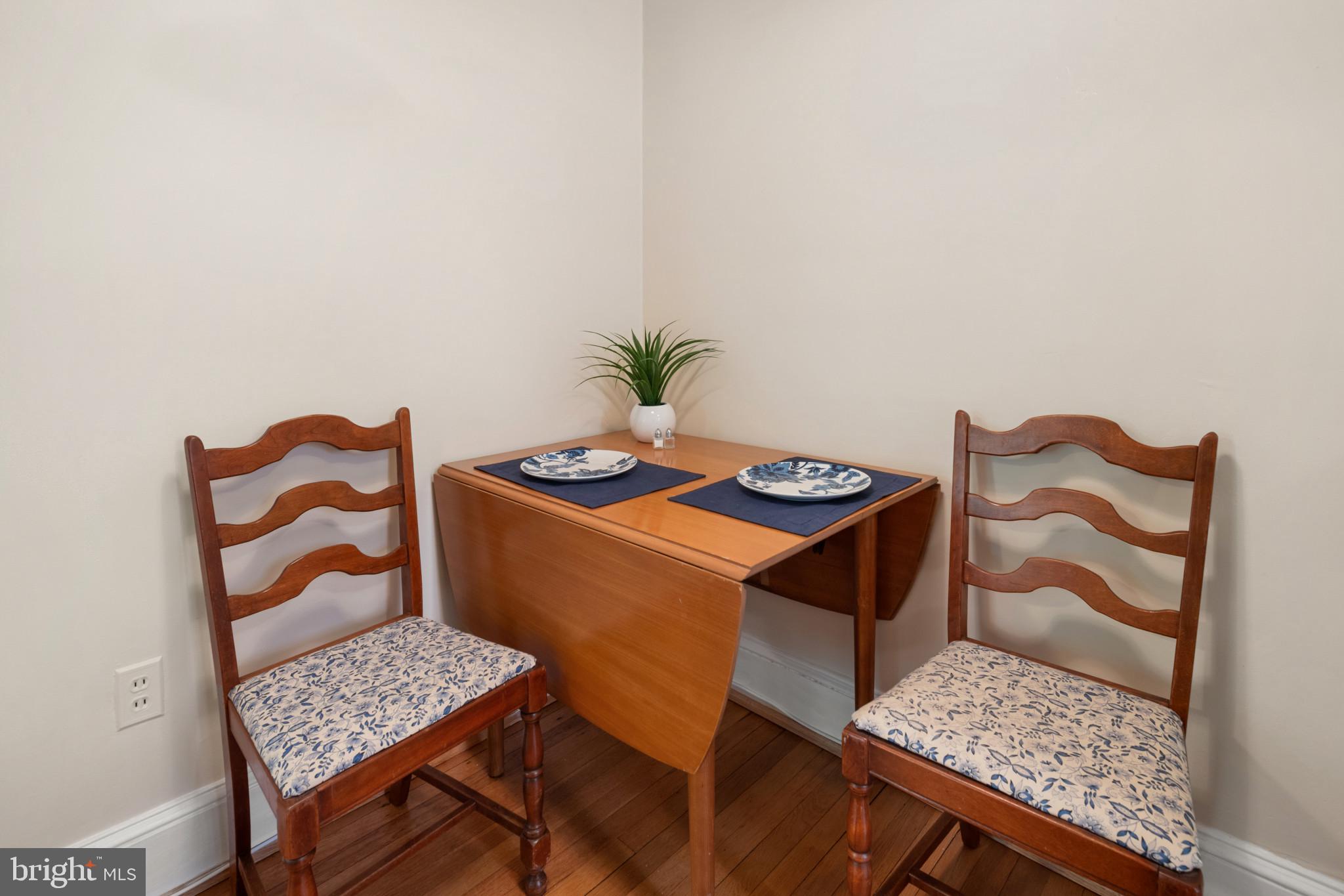 3024 Porter Street Northwest, Unit 204 Washington, DC 20008 - Photo 20 of 37