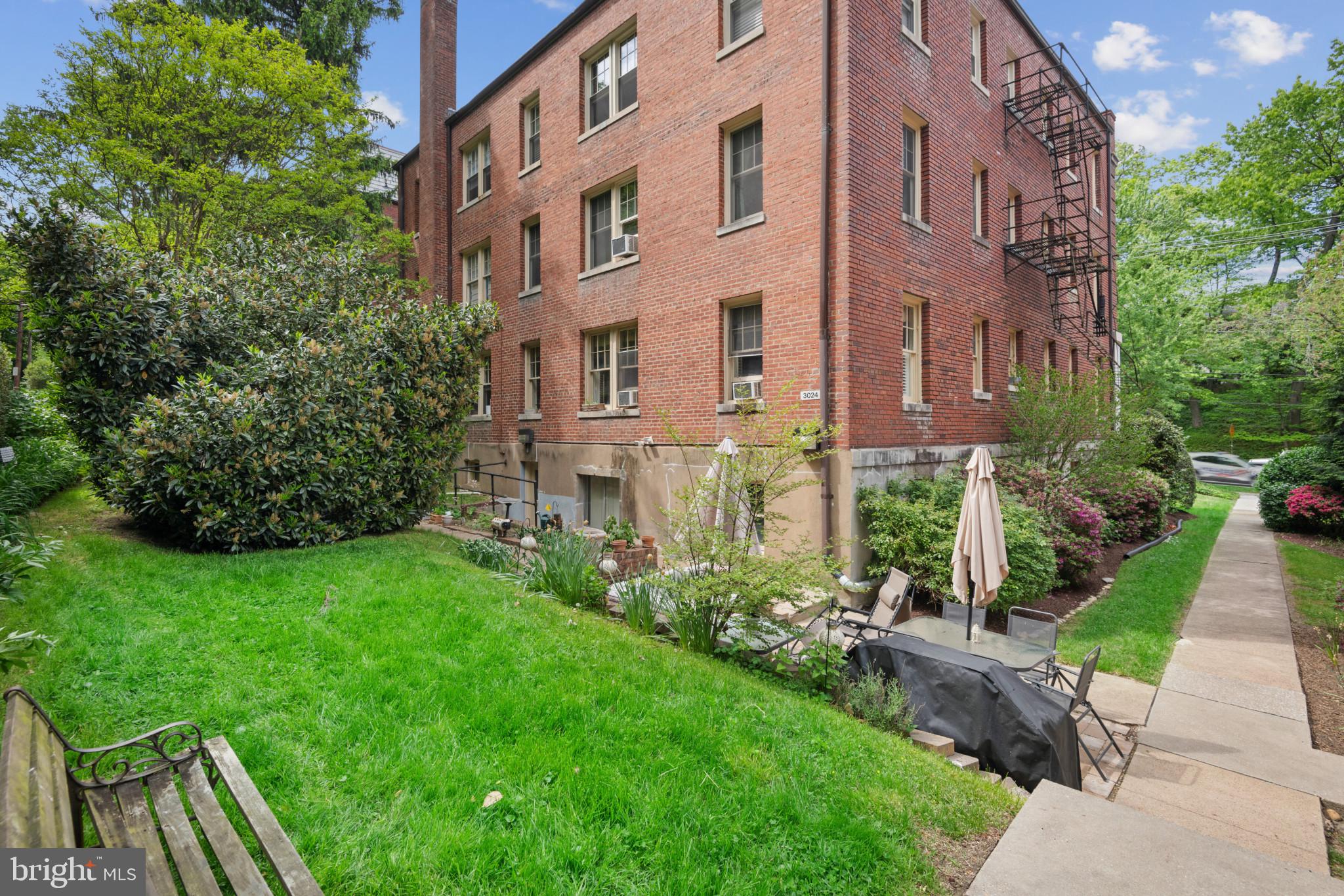 3024 Porter Street Northwest, Unit 204 Washington, DC 20008 - Photo 36 of 37