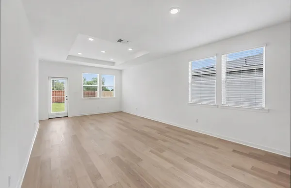 $259,990 | 329 Sullivan Way, Elgin, TX 78621