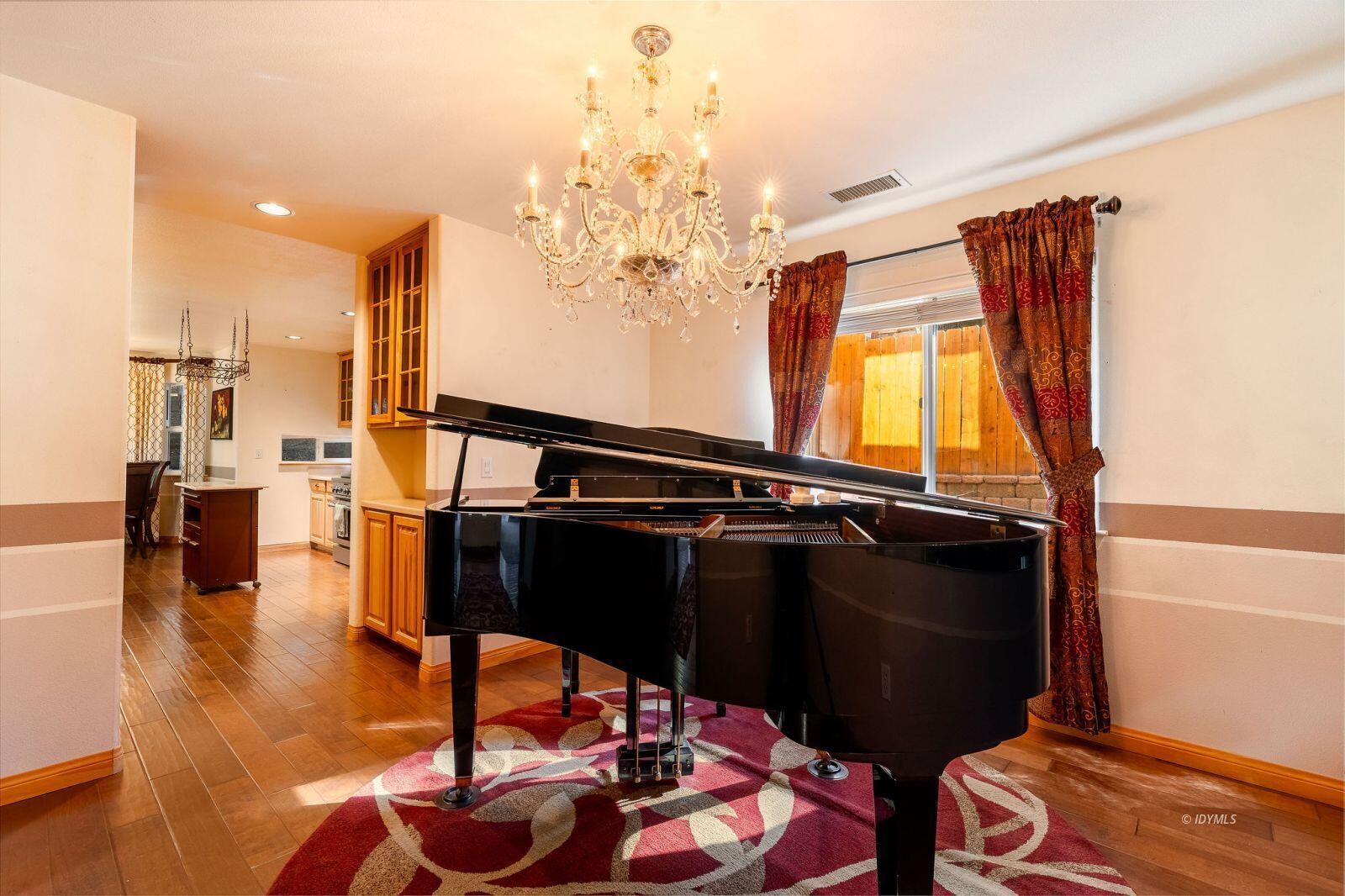 25262 Deer Path Road Idyllwild, CA 92549 - Photo 19 of 45