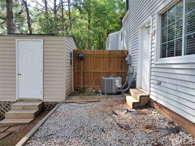 7725 Kingsberry Court Raleigh, NC 27615 - Photo 5 of 8 Great outside entertainment area