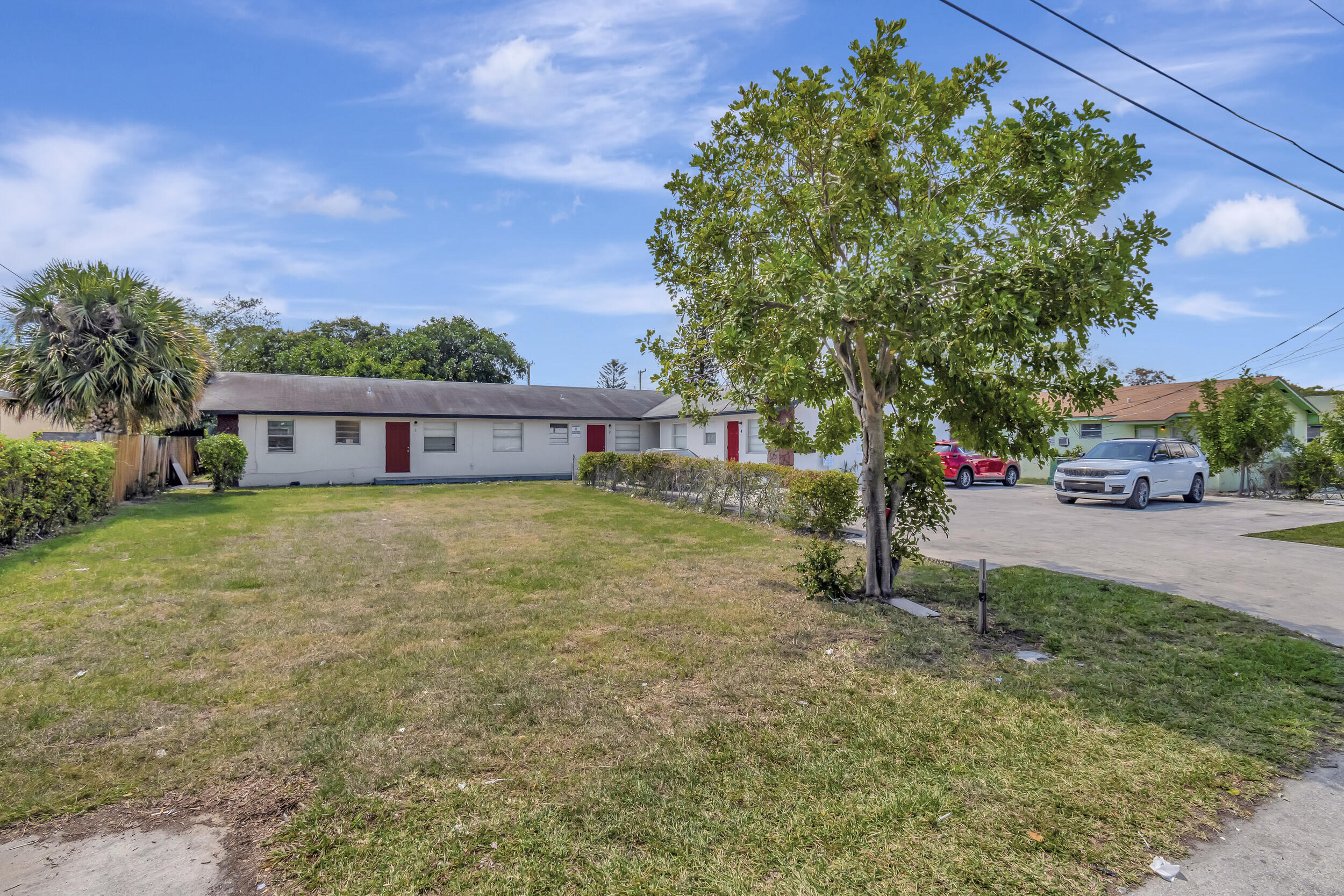 125 West 17th Street, Unit 1 Riviera Beach, FL 33404 - Photo 3 of 51 018_dsc_2936