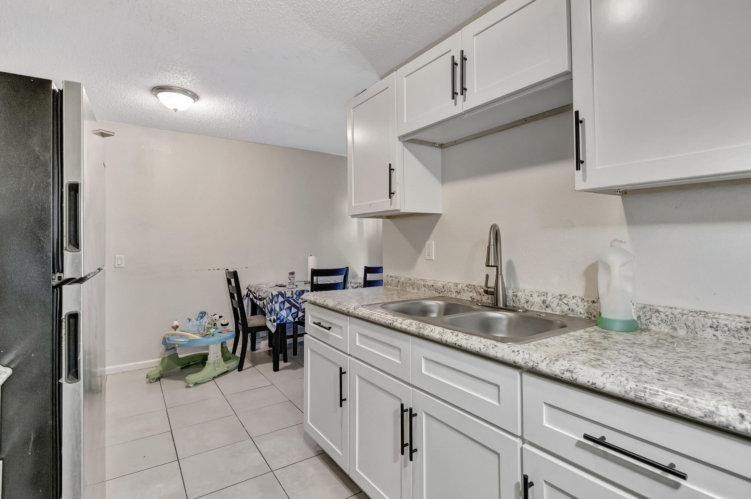 125 West 17th Street, Unit 1 Riviera Beach, FL 33404 - Photo 33 of 51 071_dsc_2701