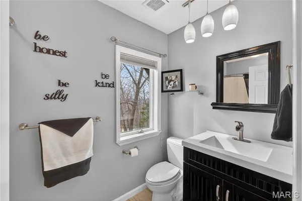 $825,000 | 8 Grandview Trail, Eureka, MO 63025