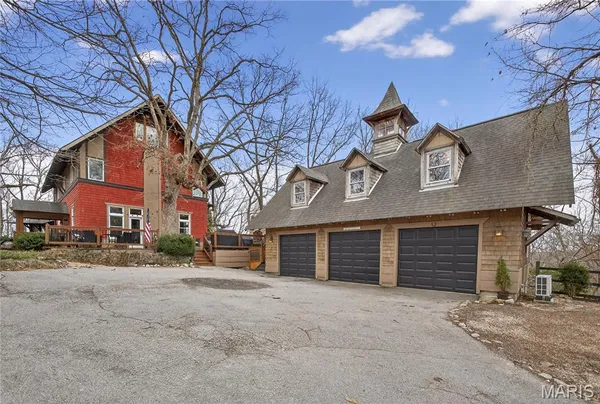 $825,000 | 8 Grandview Trail, Eureka, MO 63025