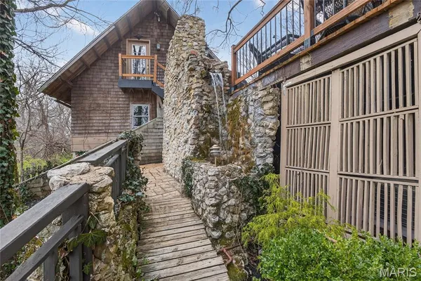 $825,000 | 8 Grandview Trail, Eureka, MO 63025