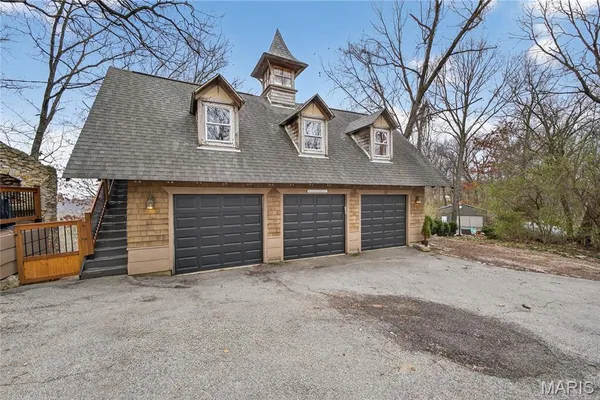 $825,000 | 8 Grandview Trail, Eureka, MO 63025