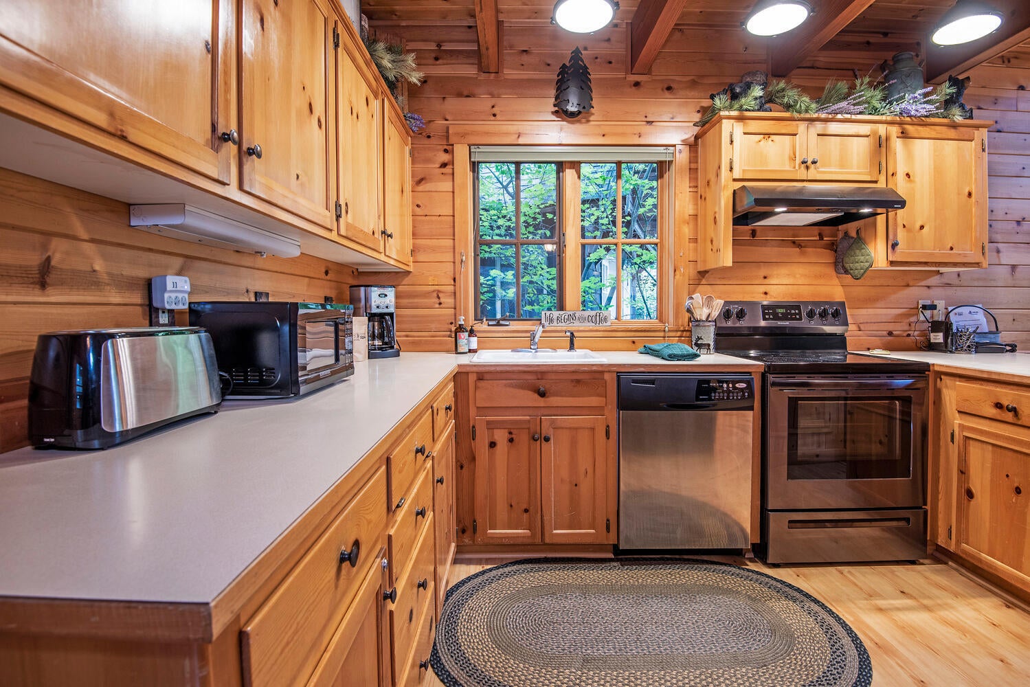25557 Southwest Suttle-Sherman Road, Unit 4 Camp Sherman, OR 97730 - Photo 7 of 25 8