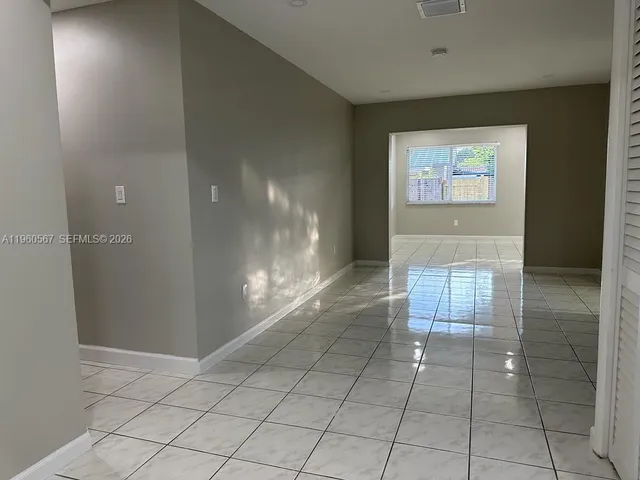 $4,000 | 7700 Southwest 132nd Place, Unit 7700, Miami, FL 33183