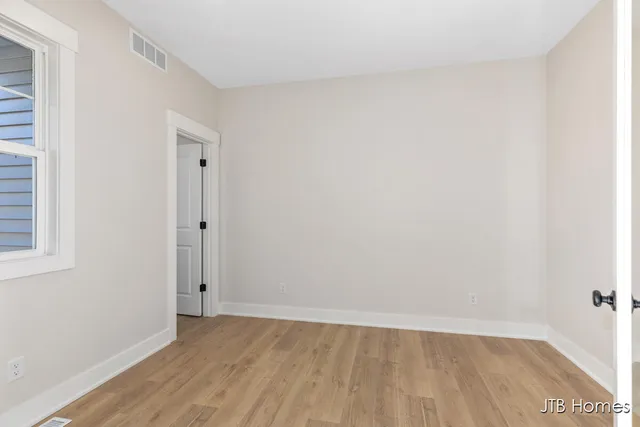 $669,900 | 5926 Valley Point Drive Southeast, Caledonia, MI 49316