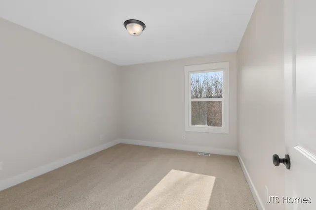 $669,900 | 5926 Valley Point Drive Southeast, Caledonia, MI 49316