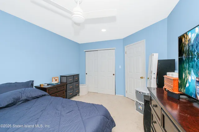 $549,999 | 21 Ferndale Avenue | New Springville