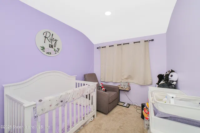 $549,999 | 21 Ferndale Avenue | New Springville