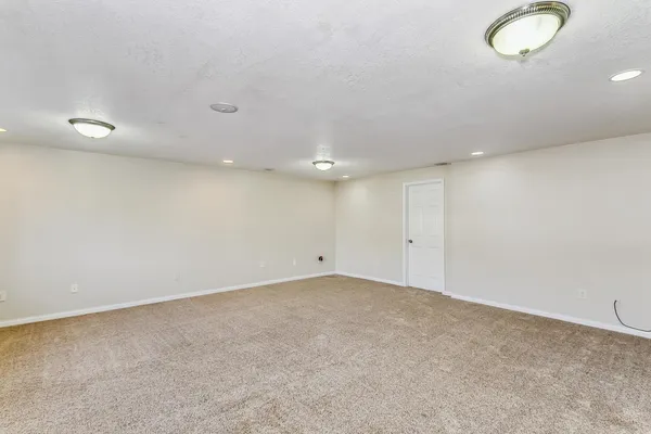 $285,000 | 208 West Poplar Street, Goddard, KS 67052