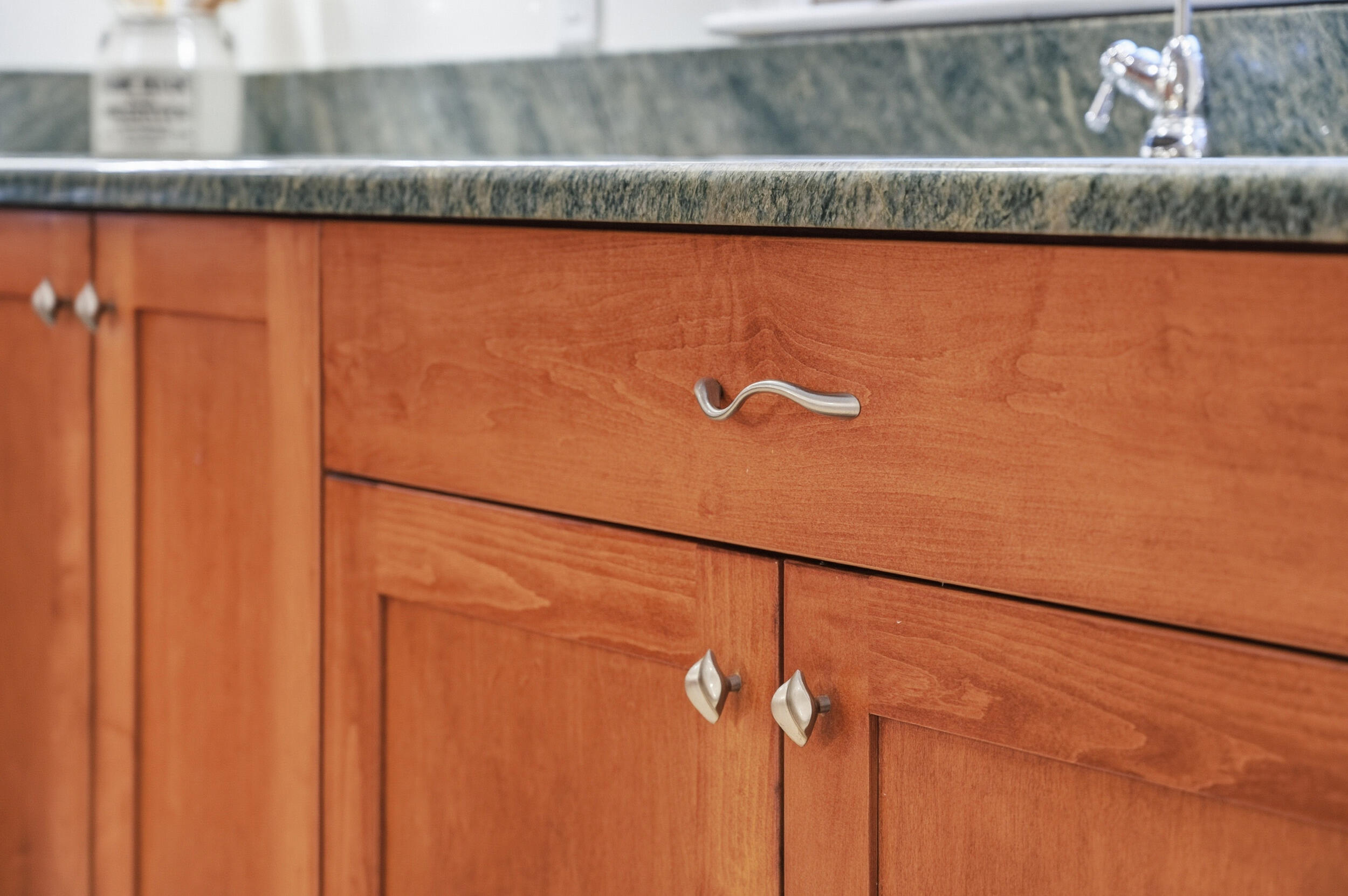 28 Lakeview Avenue Chatham, MA 02633 - Photo 16 of 63 a view of a bath tub