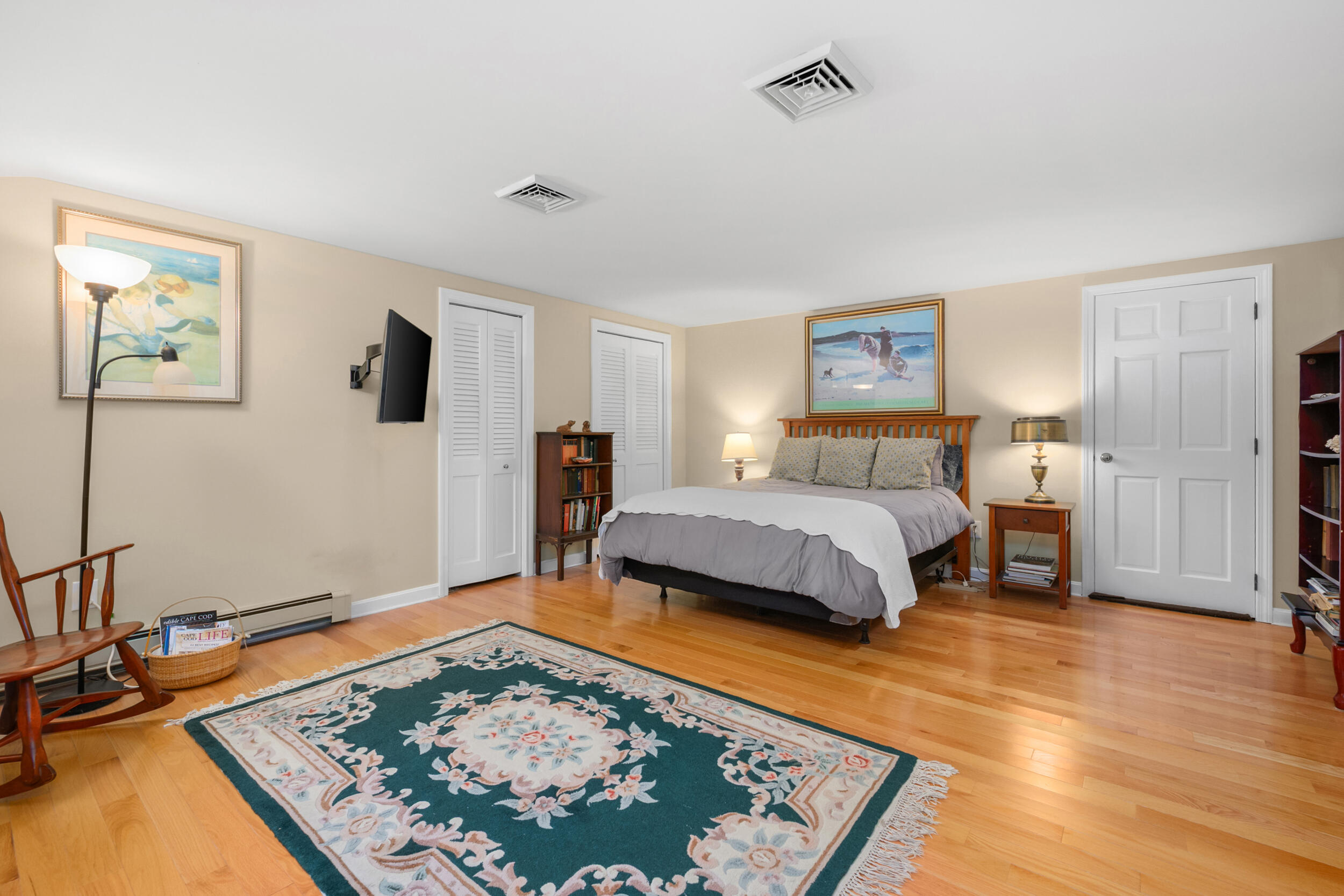 28 Lakeview Avenue Chatham, MA 02633 - Photo 27 of 63 a bedroom with a bed and a computer on the desk