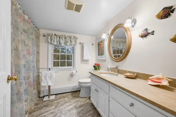 $1,495,000 | 28 Lakeview Avenue, Chatham, MA 02633