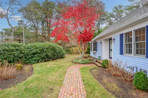 $1,525,000 | 28 Lakeview Avenue, Chatham, MA 02633