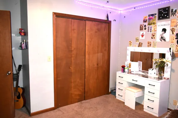 $220,000 | 35 West 5th Street, El Paso, IL 61738