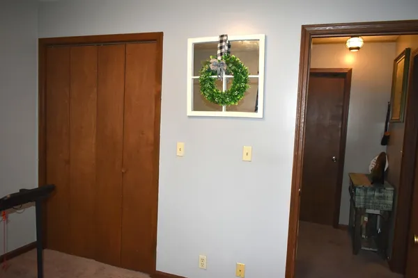 $220,000 | 35 West 5th Street, El Paso, IL 61738