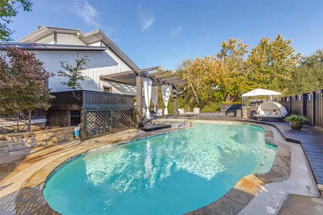 $699,000 | 10585 Pagewood Drive, Dallas, TX 75230