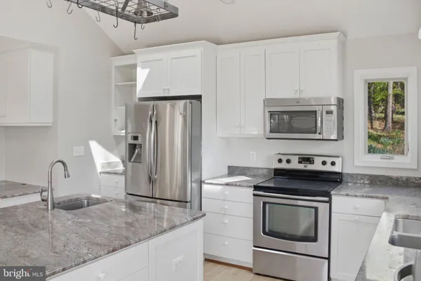 $3,150 | 3809 Reas Ford Lane, Earlysville, VA 22936
