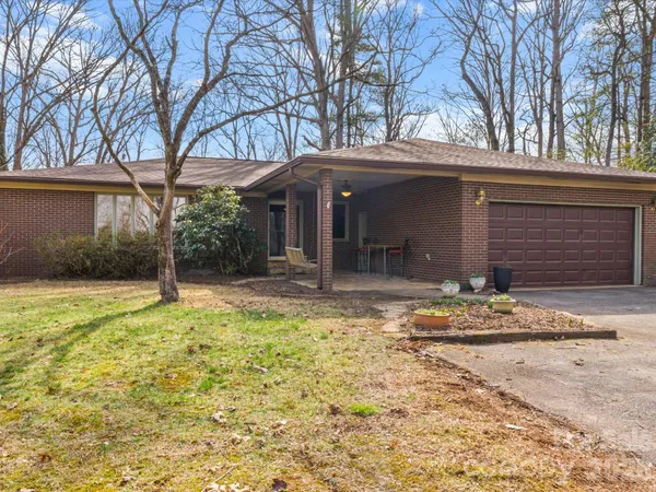 $525,000 | 200 Canterbury Road, Cullowhee, NC 28723