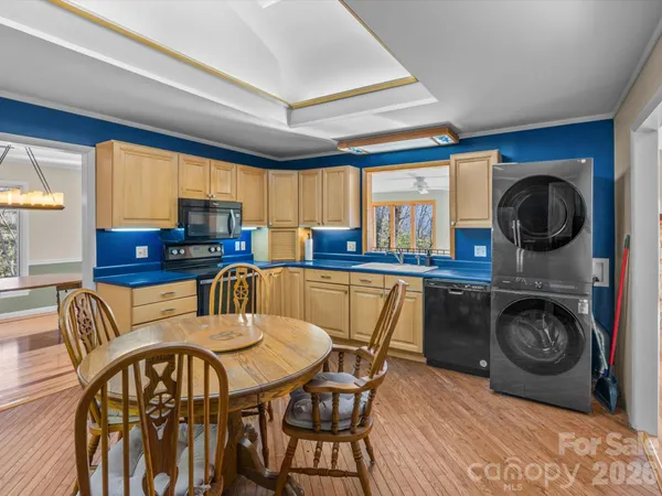 $525,000 | 200 Canterbury Road, Cullowhee, NC 28723