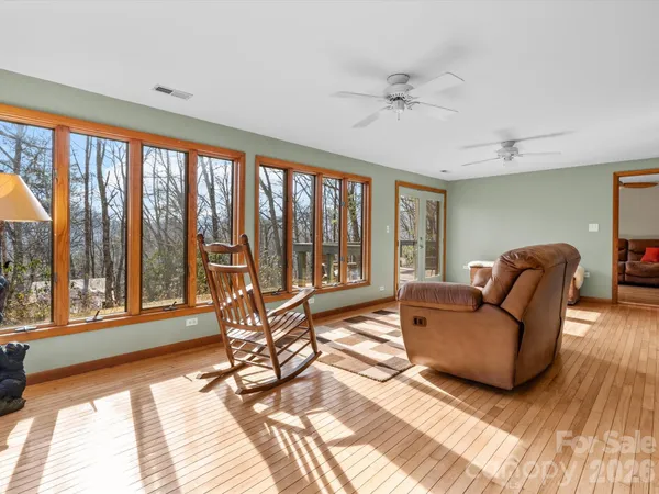 $525,000 | 200 Canterbury Road, Cullowhee, NC 28723